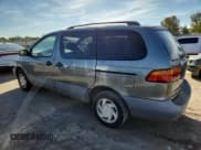 ✅ 1998 Toyota Sienna LE • VIN: 4T3ZF13C7WU040727 • Лот: 90892635. Опубликован ранее на Copart с пробегом 179 243 миль. Бесплатный доступ к архиву аукционных продаж из США и подробный отчёт об истории автомобиля на DreamBid. Изображение 2.