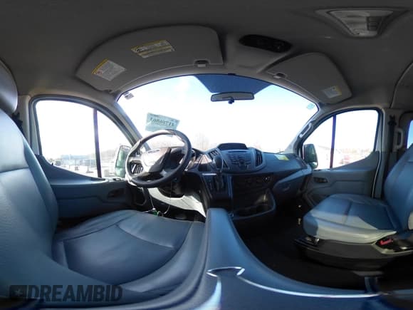 ✅ 2018 Ford Transit Passenger XL • VIN: 1FBZX2YM1JKA33699 • Lot: 41786863. Wystawiony na IAAI z przebiegiem 138 735 mil. Bezpłatny archiwum sprzedaży aukcyjnych z USA i szczegółowy raport historii pojazdu na DreamBid. Zdjęcie 20.