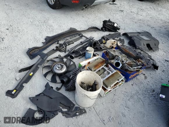 ✅ 2016 Land Rover Range Rover Sport HSE • VIN: SALWR2PF5GA115342 • Lot: 91862155. Listed on Copart with 66,871 mi. Free auction sales archive from the USA and detailed vehicle history report at DreamBid. Image 13.