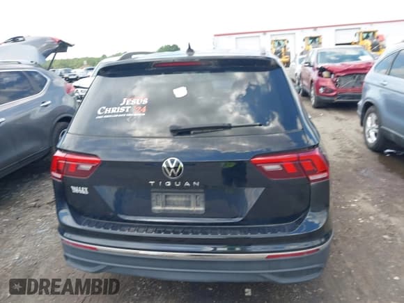✅ 2023 Volkswagen Tiguan S • VIN: 3VVRB7AX0PM047141 • Lot: 42524650. Listed on IAAI with 41,765 mi. Free auction sales archive from the USA and detailed vehicle history report at DreamBid. Image 17.