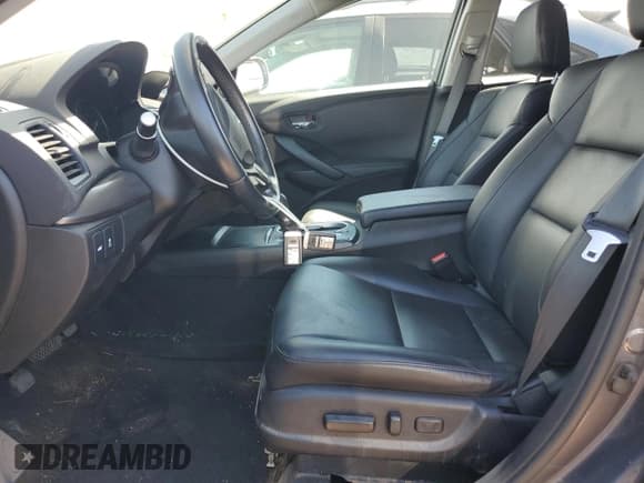 ✅ 2018 Acura RDX • VIN: 5J8TB3H32JL004138 • Lot: 80116295. Wystawiony na Copart z przebiegiem 74 950 mil. Bezpłatny archiwum sprzedaży aukcyjnych z USA i szczegółowy raport historii pojazdu na DreamBid. Zdjęcie 7.