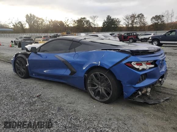 ✅ 2020 Chevrolet Corvette 2LT • VIN: 1G1Y72D43L5118485 • Lot: 92237655. Wystawiony na Copart z przebiegiem 35 821 mil. Bezpłatny archiwum sprzedaży aukcyjnych z USA i szczegółowy raport historii pojazdu na DreamBid. Zdjęcie 2.
