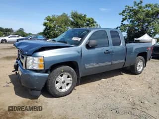 ✅ 2010 Chevrolet Silverado 1500 LT • VIN: 1GCSKSE35AZ119144 • Lot: 70230304. Listed on Copart with 131,257 mi. Free auction sales archive from the USA and detailed vehicle history report at DreamBid. Image 1.