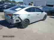 2017 Hyundai Elantra SE z VIN 5NPD74LF2HH196932, wystawiony jako IAAI lot #43449686 z przebiegiem 120 567 mil mil oraz . Historia ofert i sprzedaży dostępna na DreamBid. Obrazek 4.