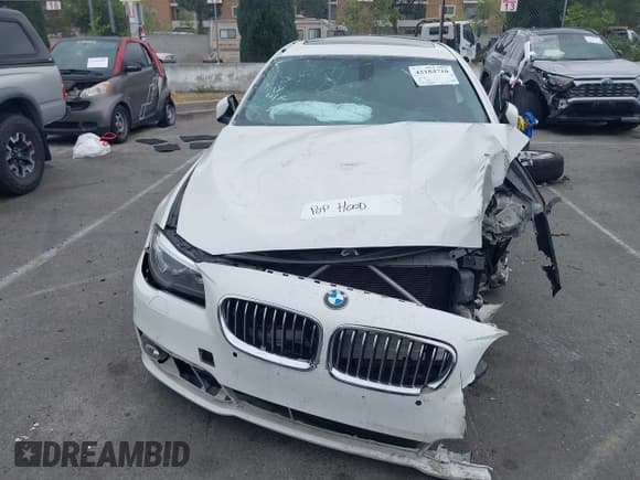 ✅ 2016 BMW 5 Series 528i • VIN: WBA5A5C52GD526329 • Lot: 42184710. Listed on IAAI with 117,794 mi. Free auction sales archive from the USA and detailed vehicle history report at DreamBid. Image 13.