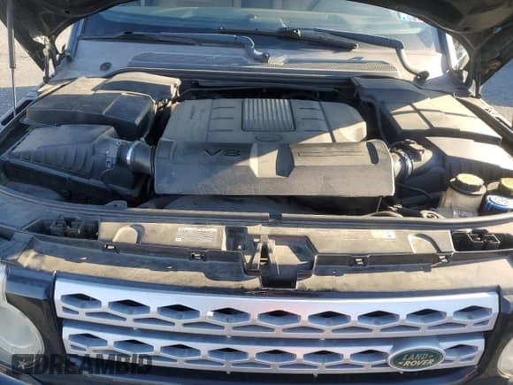 ✅ 2011 Land Rover LR4 HSE • VIN: SALAG2D48BA570472 • Lot: 92730285. Listed on Copart with 112,940 mi. Free auction sales archive from the USA and detailed vehicle history report at DreamBid. Image 12.