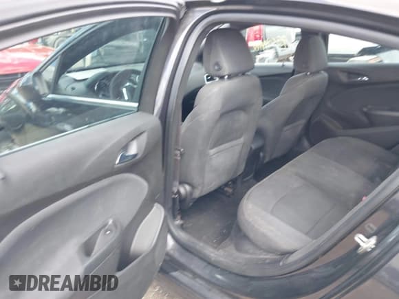 ✅ 2016 Chevrolet Cruze LT • VIN: 1G1BE5SM2G7327761 • Lot: 43091410. Listed on IAAI with 139,530 mi. Free auction sales archive from the USA and detailed vehicle history report at DreamBid. Image 8.