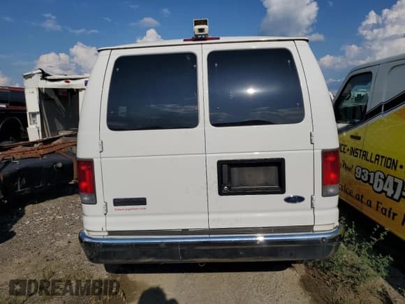 ✅ 2008 Ford Econoline Cargo Commercial • VIN: 1FTNE24W38DB08635 • Лот: 67351825. Опубликован ранее на Copart с пробегом 219 996 миль. Бесплатный доступ к архиву аукционных продаж из США и подробный отчёт об истории автомобиля на DreamBid. Изображение 6.