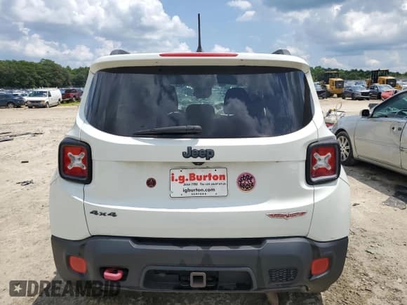✅ 2016 Jeep Renegade Trailhawk • VIN: ZACCJBCT0GPE21684 • Lot: 64313765. Listed on Copart with 121,032 mi. Free auction sales archive from the USA and detailed vehicle history report at DreamBid. Image 6.