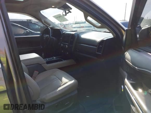 ✅ 2018 Ford Expedition Max Limited • VIN: 1FMJK2AT3JEA54055 • Lot: 39986303. Listed on IAAI with 93,227 mi. Free auction sales archive from the USA and detailed vehicle history report at DreamBid. Image 5.