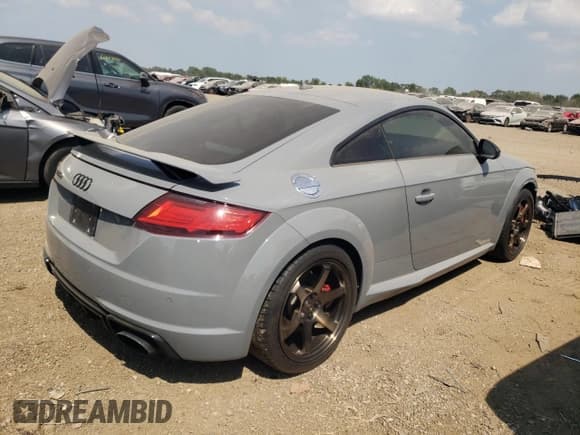 ✅ 2018 Audi TT RS • VIN: WUACSAFV3J1900034 • Lot: 65609354. Listed on Copart with 41,919 mi. Free auction sales archive from the USA and detailed vehicle history report at DreamBid. Image 3.