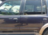 ✅ 2001 Ford Explorer Eddie Bauer • VIN: 1FMDU84P91UB52229 • Лот: 42564910. Опубликован ранее на IAAI с пробегом 202 129 миль. Бесплатный доступ к архиву аукционных продаж из США и подробный отчёт об истории автомобиля на DreamBid. Изображение 14.