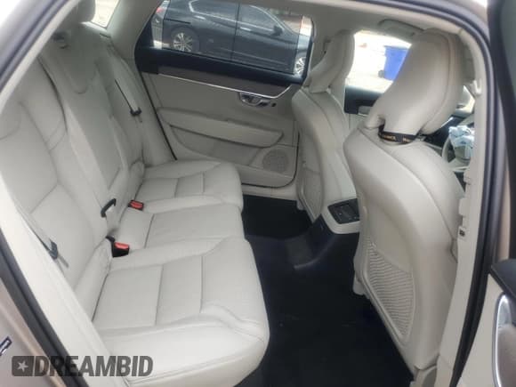 ✅ 2024 Volvo S90 Recharge Plug-In Hybrid Ultimate • VIN: LVYH60AF4RP409779 • Lot: 64375605. Listed on Copart with 11,070 mi. Free auction sales archive from the USA and detailed vehicle history report at DreamBid. Image 10.