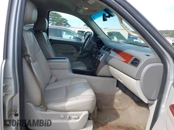 2012 Chevrolet Tahoe LT with VIN 1GNSCBE07CR196854, listed as a IAAI auction lot 43493508 with 206,756 mi miles and . Bid and sale history available at DreamBid. Image 5.