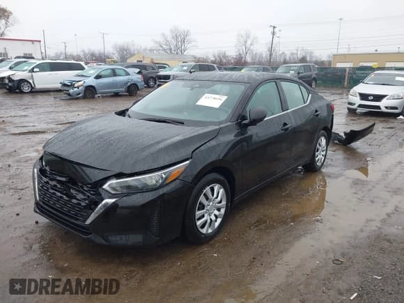 ✅ 2024 Nissan Sentra S • VIN: 3N1AB8BV2RY355246 • Lot: 43778696. Listed on IAAI with 17,452 mi. Free auction sales archive from the USA and detailed vehicle history report at DreamBid. Image 18.