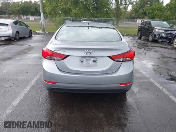 2015 Hyundai Elantra Limited z VIN 5NPDH4AE0FH581488, wystawiony jako IAAI lot #43313369 z przebiegiem 134 768 mil mil oraz . Historia ofert i sprzedaży dostępna na DreamBid. Obrazek 16.