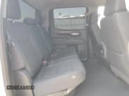 ✅ 2022 Chevrolet Silverado 1500 LT Trail Boss • VIN: 3GCUDFED4NG688639 • Lot: 63637445. Wystawiony na Copart z przebiegiem 28 369 mil. Bezpłatny archiwum sprzedaży aukcyjnych z USA i szczegółowy raport historii pojazdu na DreamBid. Zdjęcie 10.