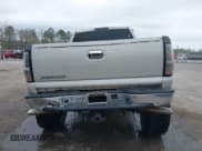 ✅ 2006 Chevrolet Silverado 2500HD LT2 • VIN: 1GCHK29U56E120712 • Lot: 41945423. Wystawiony na IAAI z przebiegiem 277 045 mil. Bezpłatny archiwum sprzedaży aukcyjnych z USA i szczegółowy raport historii pojazdu na DreamBid. Zdjęcie 16.