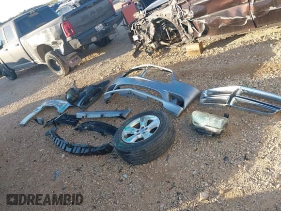 ✅ 2013 Dodge Charger SE • VIN: 2C3CDXBG6DH701961 • Lot: 43355152. Listed on IAAI with 113,746 mi. Free auction sales archive from the USA and detailed vehicle history report at DreamBid. Image 20.