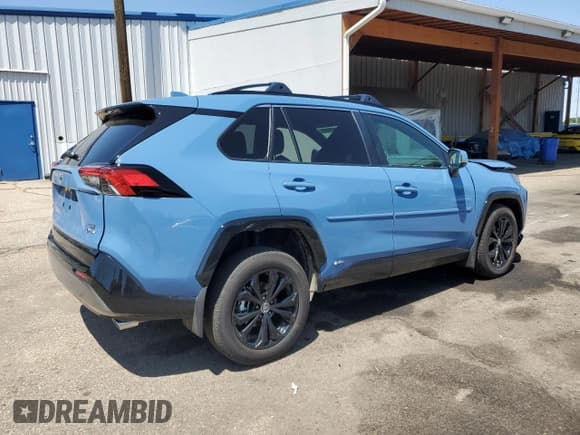 ✅ 2025 Toyota RAV4 Hybrid SE • VIN: JTM16RFV9SJ075030 • Лот: 61441055. Опубликован ранее на Copart с пробегом 1 913 миль. Бесплатный доступ к архиву аукционных продаж из США и подробный отчёт об истории автомобиля на DreamBid. Изображение 3.