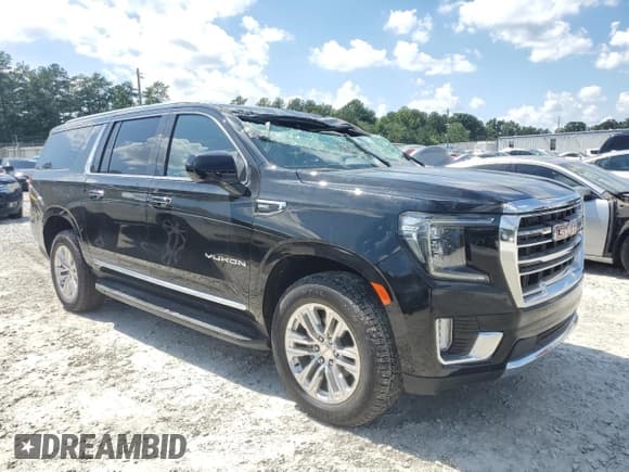 ✅ 2024 GMC Yukon XL SLT • VIN: 1GKS1GKD0RR155935 • Lot: 62929135. Wystawiony na Copart z przebiegiem 8 mil. Bezpłatny archiwum sprzedaży aukcyjnych z USA i szczegółowy raport historii pojazdu na DreamBid. Zdjęcie 4.