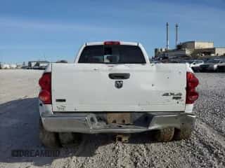 2008 Dodge 3500 Laramie z VIN 3D7MX49A98G214126, wystawiony jako Copart lot #82968034 z przebiegiem Nie podano mil oraz Szkoda całkowita • Salvage title. Historia ofert i sprzedaży dostępna na DreamBid. Obrazek 6.