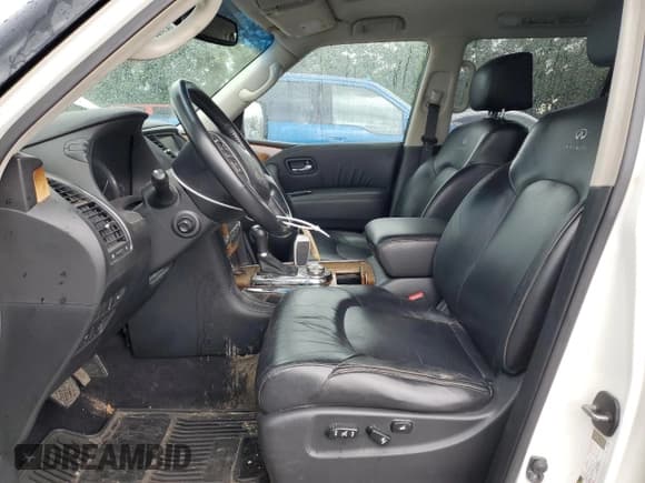 ✅ 2011 Infiniti QX56 8-passenger • VIN: JN8AZ2NCXB9300348 • Lot: 69040135. Wystawiony na Copart z przebiegiem Nie podano. Bezpłatny archiwum sprzedaży aukcyjnych z USA i szczegółowy raport historii pojazdu na DreamBid. Zdjęcie 7.