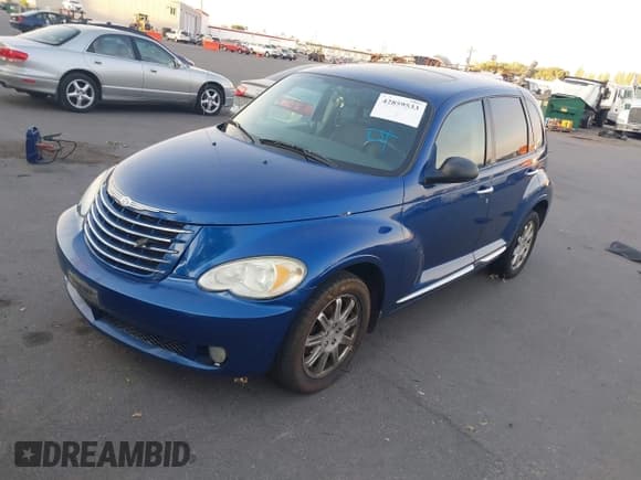 ✅ 2010 Chrysler PT Cruiser • VIN: 3A4GY5F91AT156265 • Lot: 42859533. Wystawiony na IAAI z przebiegiem 117 220 mil. Bezpłatny archiwum sprzedaży aukcyjnych z USA i szczegółowy raport historii pojazdu na DreamBid. Zdjęcie 2.