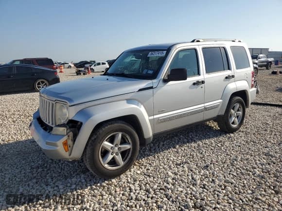 ✅ 2012 Jeep Liberty Sport Latitude • VIN: 1C4PJLAK5CW179327 • Лот: 56317415. Опубликован ранее на Copart с пробегом 132 645 миль. Бесплатный доступ к архиву аукционных продаж из США и подробный отчёт об истории автомобиля на DreamBid. Изображение 1.