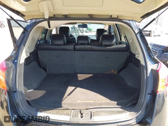 ✅ 2010 Nissan Murano SL • VIN: JN8AZ1MW4AW127660 • Lot: 43375304. Wystawiony na IAAI z przebiegiem 183 059 mil. Bezpłatny archiwum sprzedaży aukcyjnych z USA i szczegółowy raport historii pojazdu na DreamBid. Zdjęcie 18.