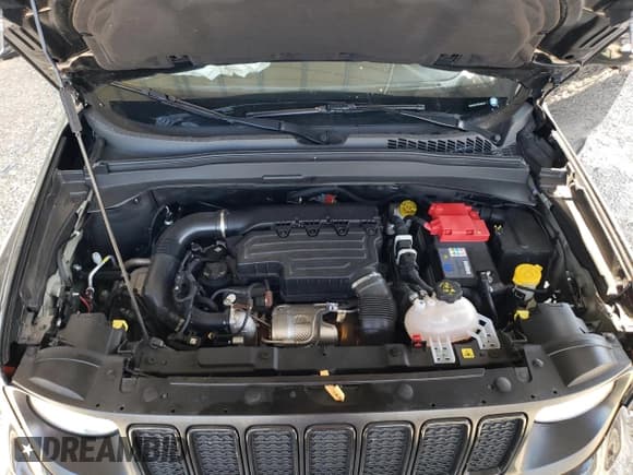 ✅ 2022 Jeep Renegade Altitude • VIN: ZACNJDE17NPN63492 • Лот: 69866735. Опубликован ранее на Copart с пробегом 40 432 миль. Бесплатный доступ к архиву аукционных продаж из США и подробный отчёт об истории автомобиля на DreamBid. Изображение 12.