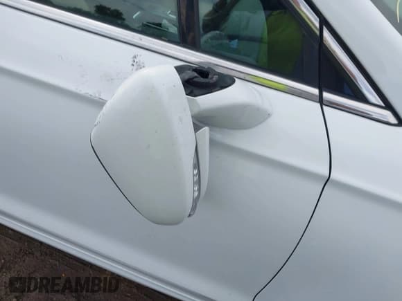 ✅ 2018 Ford Fusion Titanium • VIN: 3FA6P0D96JR188514 • Lot: 43390135. Listed on IAAI with 115,058 mi. Free auction sales archive from the USA and detailed vehicle history report at DreamBid. Image 20.