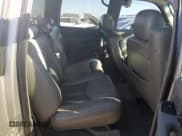 ✅ 2006 GMC Sierra Denali • VIN: 2GTEK63N961272831 • Lot: 72416264. Wystawiony na Copart z przebiegiem 161 020 mil. Bezpłatny archiwum sprzedaży aukcyjnych z USA i szczegółowy raport historii pojazdu na DreamBid. Zdjęcie 10.