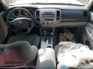 ✅ 2011 Toyota Tacoma PreRunner • VIN: 3TMJU4GN4BM113743 • Лот: 85414705. Опубликован ранее на Copart с пробегом 134 057 миль. Бесплатный доступ к архиву аукционных продаж из США и подробный отчёт об истории автомобиля на DreamBid. Изображение 8.