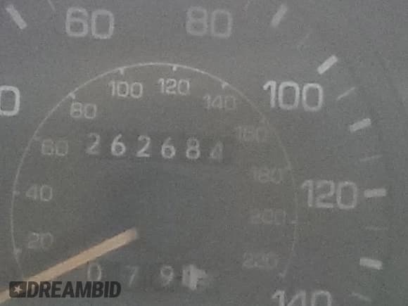 ✅ 1996 Toyota Camry LE • VIN: JT2BF12KXT0133258 • Lot: 60106355. Listed on Copart with 262,864 mi. Free auction sales archive from the USA and detailed vehicle history report at DreamBid. Image 9.