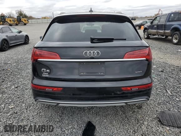 ✅ 2024 Audi Q5 Premium • VIN: WA1ABAFY3R2088765 • Лот: 90124635. Опубликован ранее на Copart с пробегом 30 624 миль. Бесплатный доступ к архиву аукционных продаж из США и подробный отчёт об истории автомобиля на DreamBid. Изображение 6.