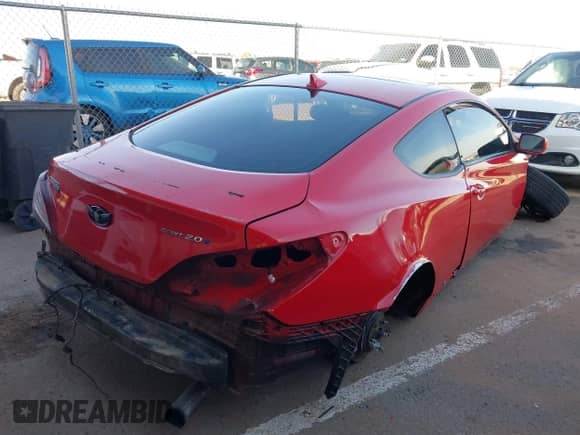 2010 Hyundai Genesis Coupe Premium z VIN KMHHT6KD6AU030624, wystawiony jako IAAI lot #41093182 z przebiegiem Nie podano mil oraz . Historia ofert i sprzedaży dostępna na DreamBid. Obrazek 4.