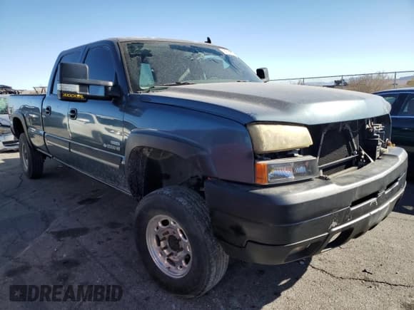 ✅ 2006 Chevrolet Silverado 2500HD LT1 • VIN: 1GCHC23D16F194368 • Lot: 89094305. Wystawiony na Copart z przebiegiem 135 673 mil. Bezpłatny archiwum sprzedaży aukcyjnych z USA i szczegółowy raport historii pojazdu na DreamBid. Zdjęcie 4.