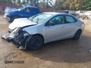 ✅ 2014 Toyota Corolla S Plus • VIN: 5YFBURHE9EP155788 • Lot: 43672648. Wystawiony na IAAI z przebiegiem 166 338 mil. Bezpłatny archiwum sprzedaży aukcyjnych z USA i szczegółowy raport historii pojazdu na DreamBid. Zdjęcie 23.