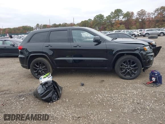 ✅ 2020 Jeep Grand Cherokee Altitude • VIN: 1C4RJFAG4LC254784 • Lot: 43522915. Listed on IAAI with 47,459 mi. Free auction sales archive from the USA and detailed vehicle history report at DreamBid. Image 13.