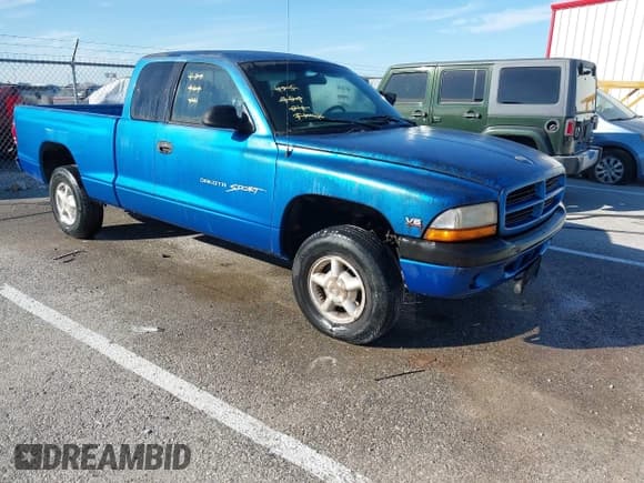 ✅ 1998 Dodge Dakota • VIN: 1B7GG22X6WS759510 • Лот: 43642562. Опубликован ранее на IAAI с пробегом 225 200 миль. Бесплатный доступ к архиву аукционных продаж из США и подробный отчёт об истории автомобиля на DreamBid. Изображение 1.