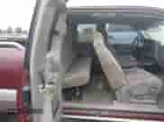 1999 Chevrolet Silverado 1500 LS z VIN 1GCEK19T8XE231163, wystawiony jako IAAI lot #43513149 z przebiegiem 204 007 mil mil oraz . Historia ofert i sprzedaży dostępna na DreamBid. Obrazek 8.