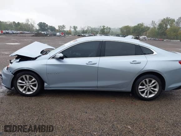 2017 Chevrolet Malibu LT с VIN 1G1ZE5ST7HF134230, выставлен на аукционе IAAI как лот 43288951 с пробегом 105 610 миль миль и . История ставок и продаж доступна на DreamBid. Изображение 14.