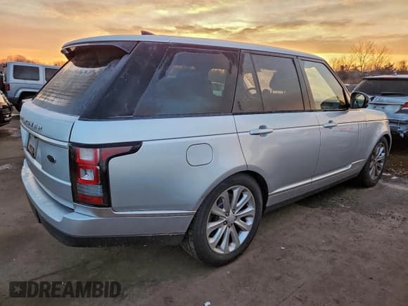 ✅ 2017 Land Rover Range Rover HSE • VIN: SALGS2FV0HA372377 • Lot: 94392005. Listed on Copart with 106,106 mi. Free auction sales archive from the USA and detailed vehicle history report at DreamBid. Image 3.