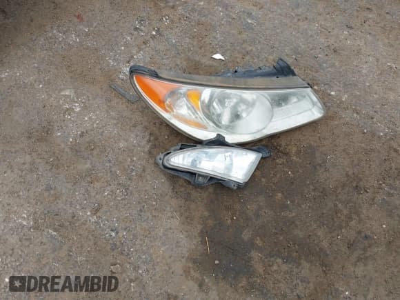 ✅ 2010 Hyundai Elantra GLS • VIN: KMHDU4AD6AU868783 • Lot: 43486388. Listed on IAAI with 100,867 mi. Free auction sales archive from the USA and detailed vehicle history report at DreamBid. Image 12.