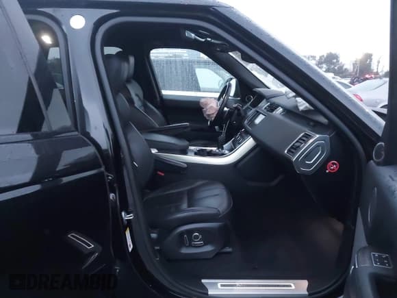 ✅ 2016 Land Rover Range Rover Sport HSE • VIN: SALWS2PF0GA599067 • Lot: 43711702. Wystawiony na IAAI z przebiegiem 53 000 mil. Bezpłatny archiwum sprzedaży aukcyjnych z USA i szczegółowy raport historii pojazdu na DreamBid. Zdjęcie 5.