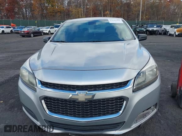 ✅ 2015 Chevrolet Malibu LS • VIN: 1G11B5SL9FF101555 • Lot: 43641466. Listed on IAAI with 226,993 mi. Free auction sales archive from the USA and detailed vehicle history report at DreamBid. Image 6.