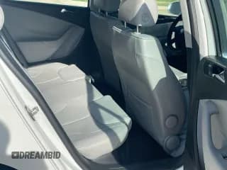 ✅ 2006 Volkswagen Passat Value Edition • VIN: WVWAK73C36P169054 • Лот: 91731365. Опубликован ранее на Copart с пробегом 190 095 миль. Бесплатный доступ к архиву аукционных продаж из США и подробный отчёт об истории автомобиля на DreamBid. Изображение 6.