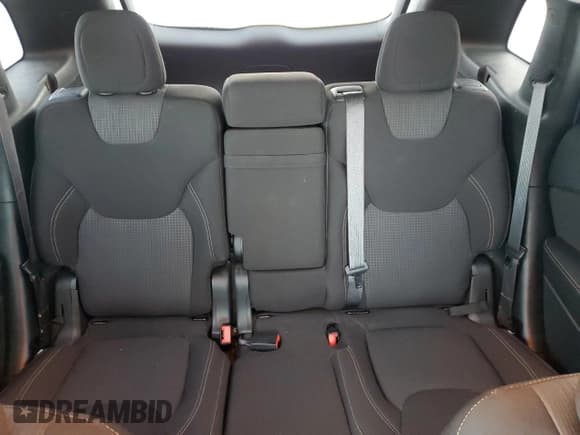 ✅ 2017 Jeep Cherokee 75th Anniversary Edition • VIN: 1C4PJMCBXHW648356 • Lot: 90353055. Wystawiony na Copart z przebiegiem 261 583 mil. Bezpłatny archiwum sprzedaży aukcyjnych z USA i szczegółowy raport historii pojazdu na DreamBid. Zdjęcie 10.