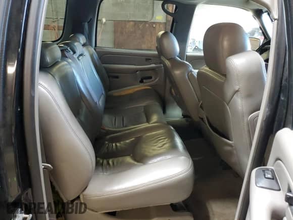 2005 Chevrolet Suburban Z71 с VIN 3GNFK16Z65G248165, выставлен на аукционе Copart как лот 77935724 с пробегом 239 109 миль миль и Списание • Salvage title. История ставок и продаж доступна на DreamBid. Изображение 12.